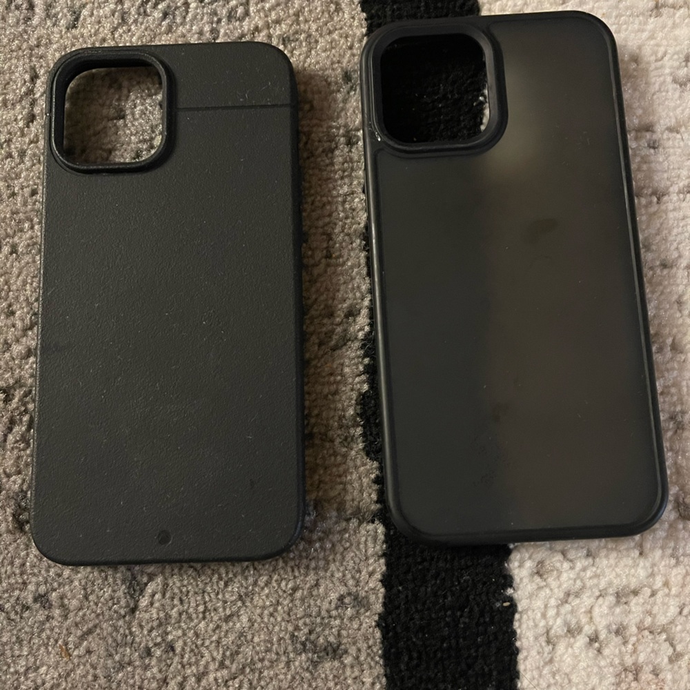 Iphone 12 pro max case Caudable and Torras shock proof used